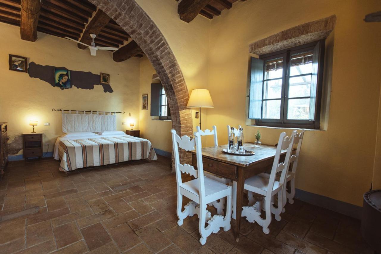 Podere Spedalone Farm stay *
